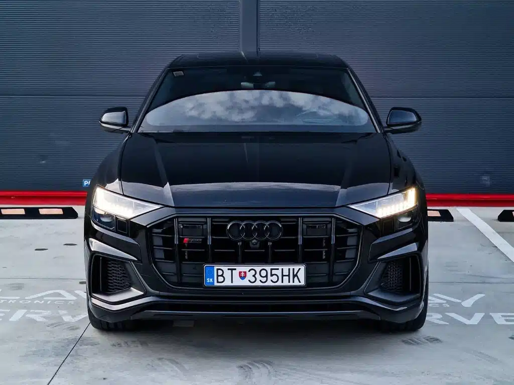 AUDI SQ8, ponuka vozidiel, vozidla so zarukou, auto na predaj, celny pohlad auta, AUDI, vozidla na predaj