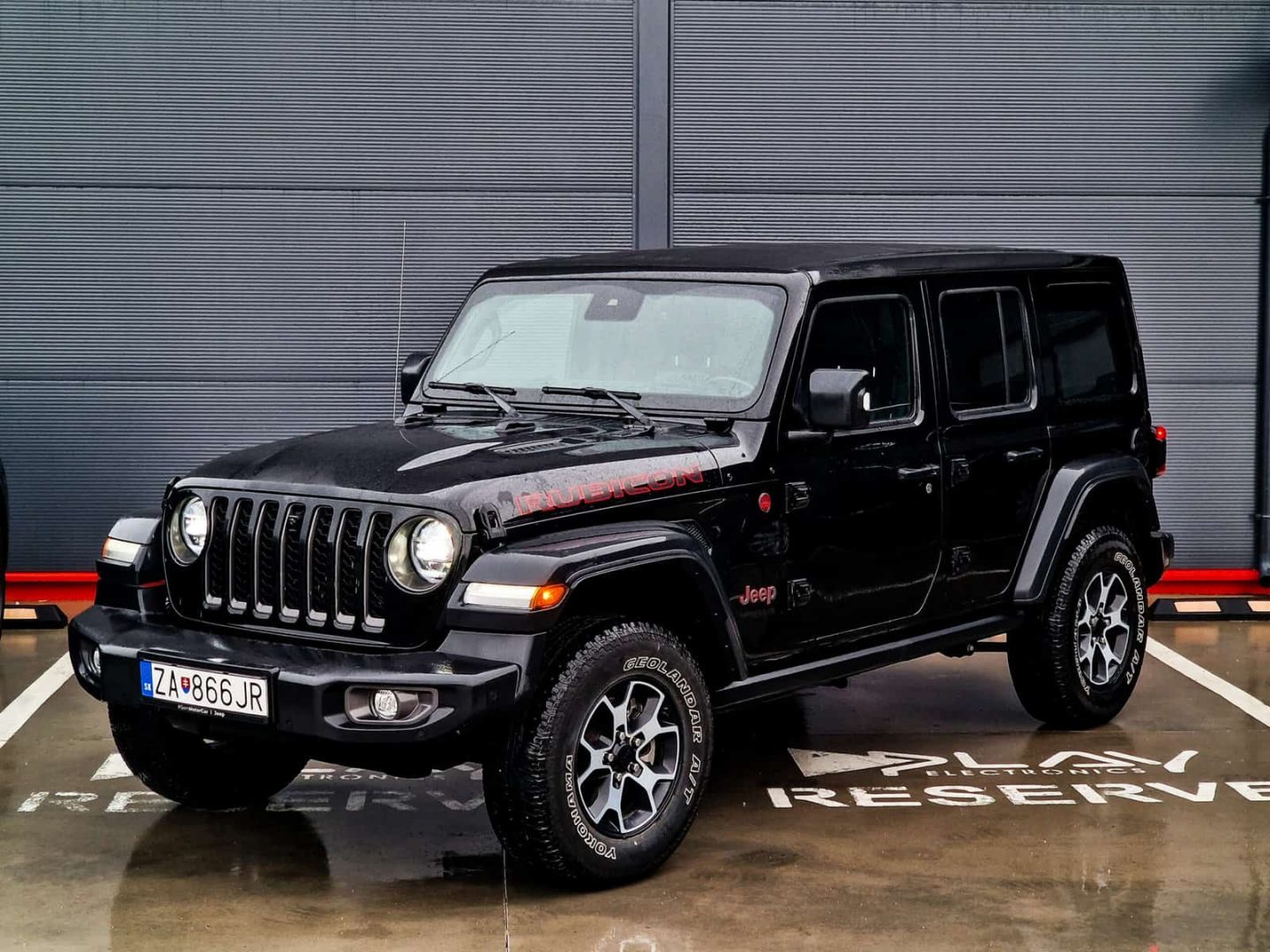 Jeep Wrangler, Vozidla so zarukou, Predaj vozidiel, Diagonalny pohlad